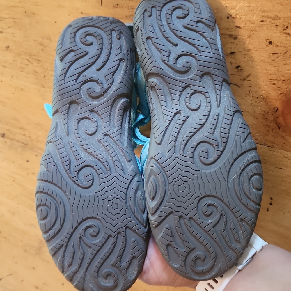 Teva Tirra Sport Sandals, unisex,  size youth 5 - Picture 5 of 9